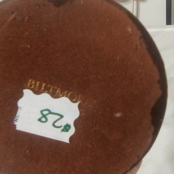 BILTMORE ESTATE CUTE GLASS GLOBE WITH WOODEN BOTTOM - Picture 3 of 3